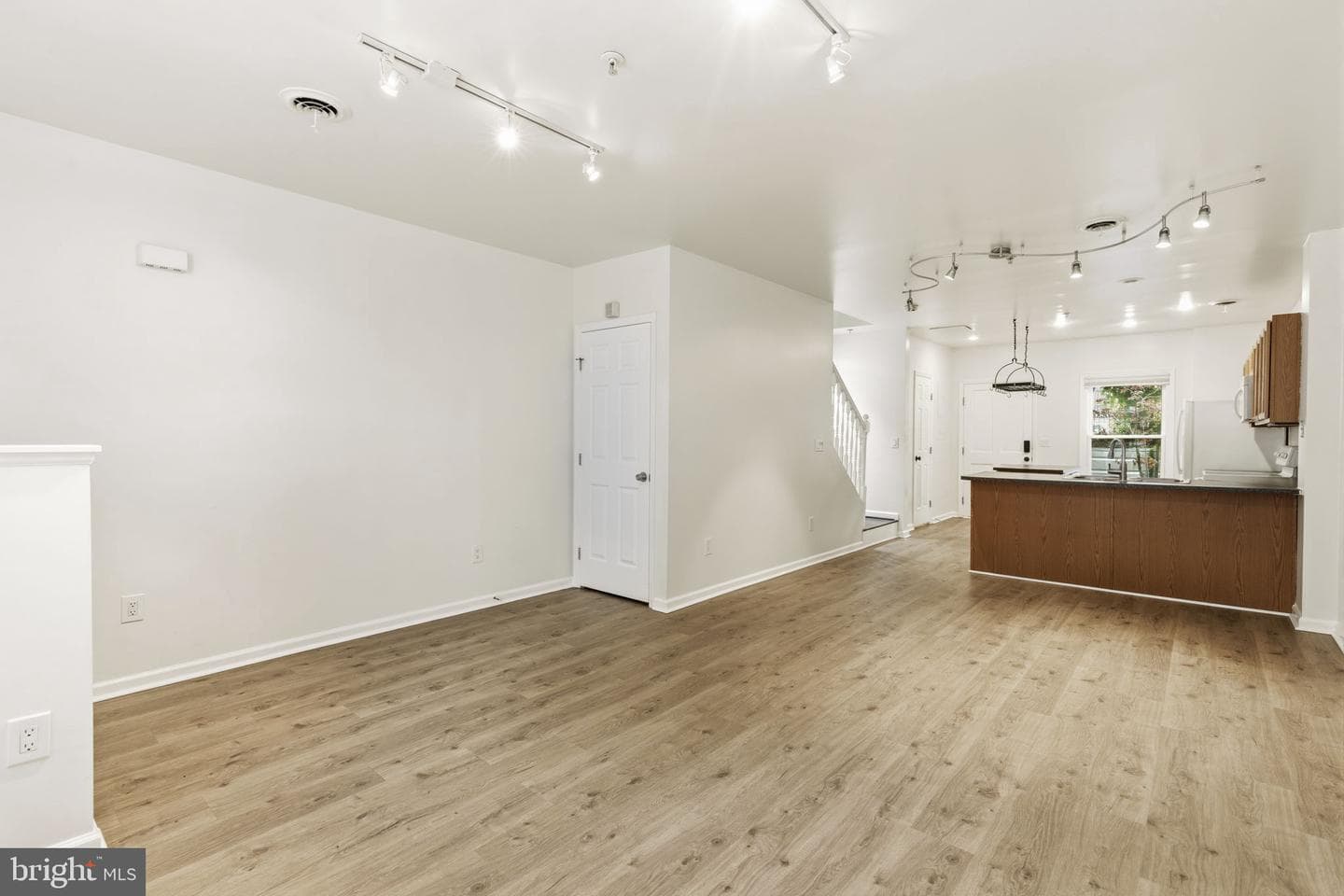 514 Saint Mary Street photo 9