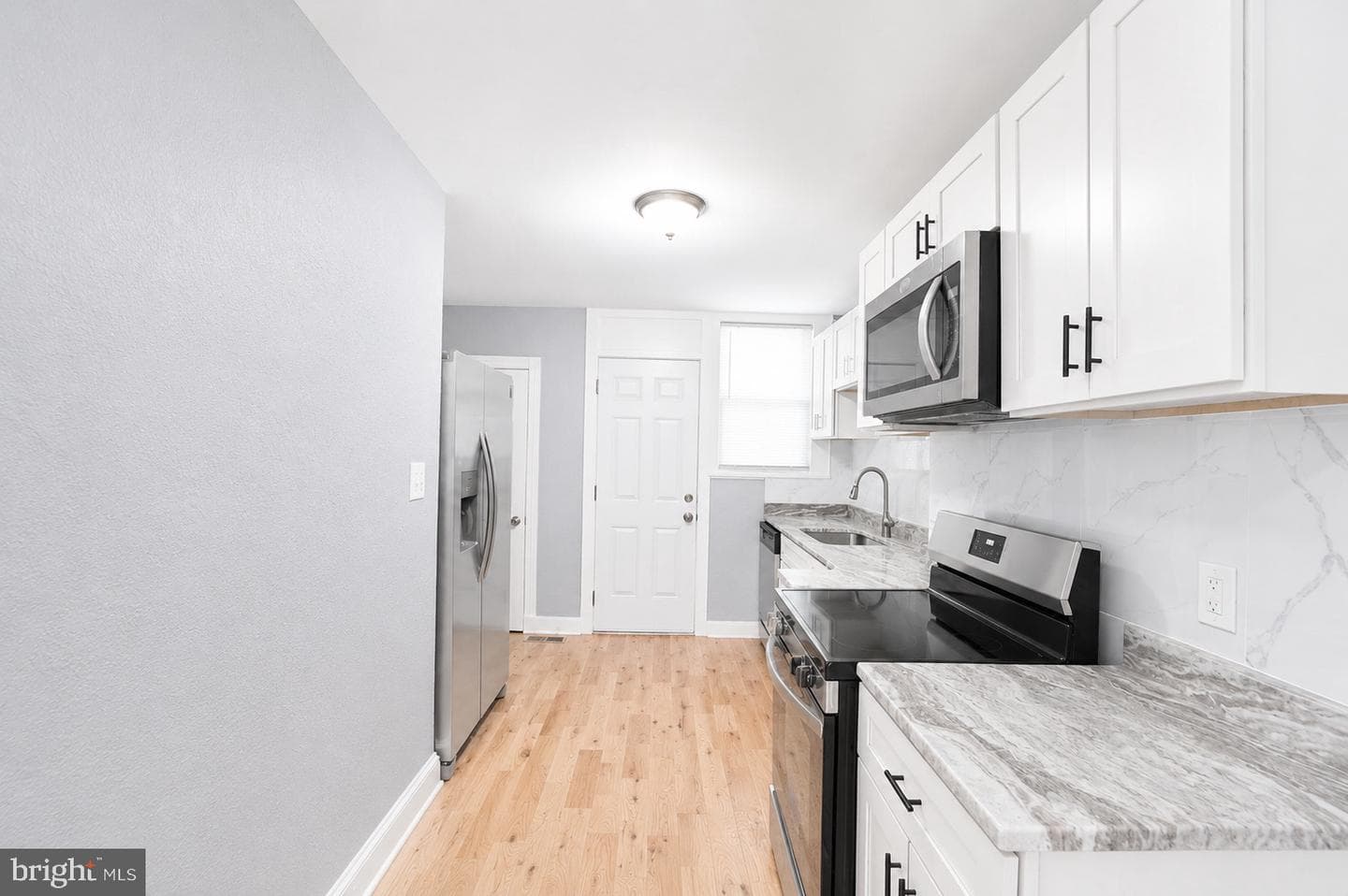 3042 Brighton Street photo 16