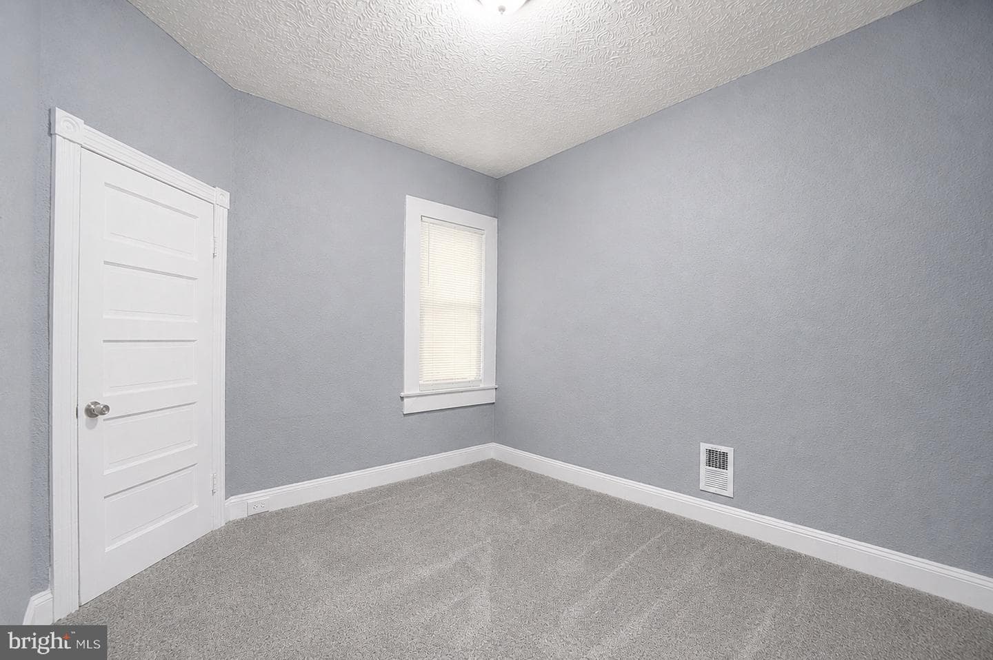 3042 Brighton Street photo 27