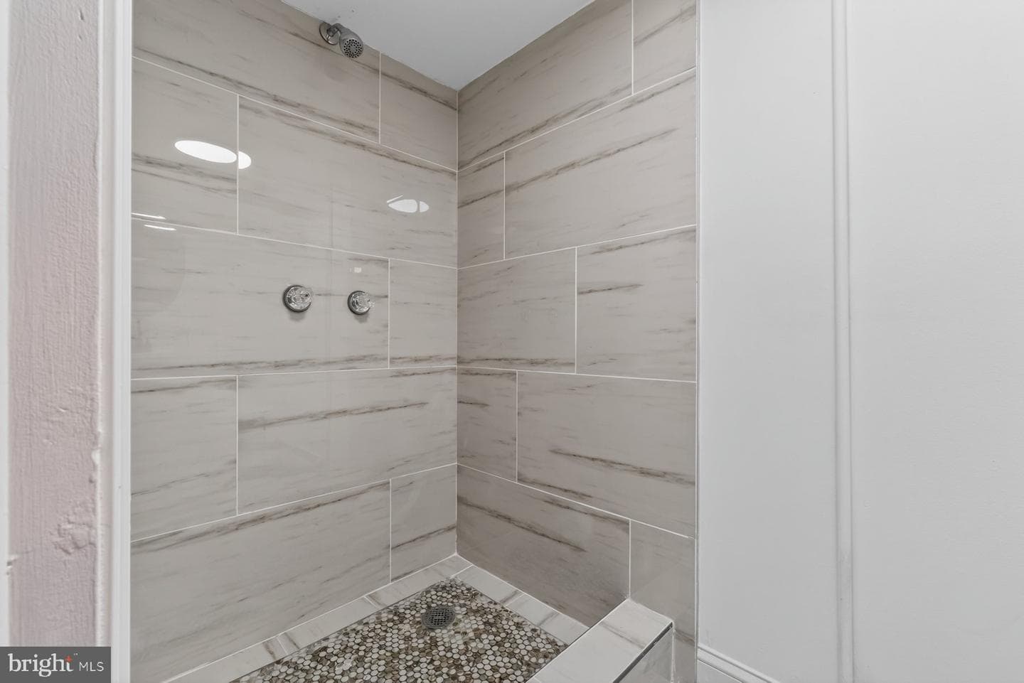4354 Nicholas Avenue photo 15