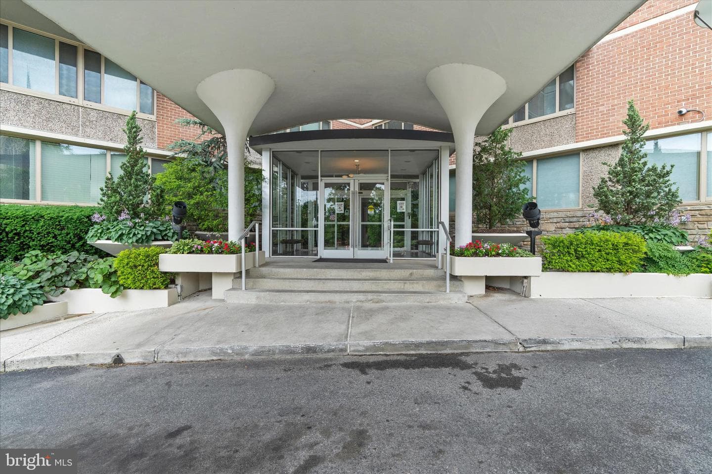 1 E University Parkway #1304, Baltimore