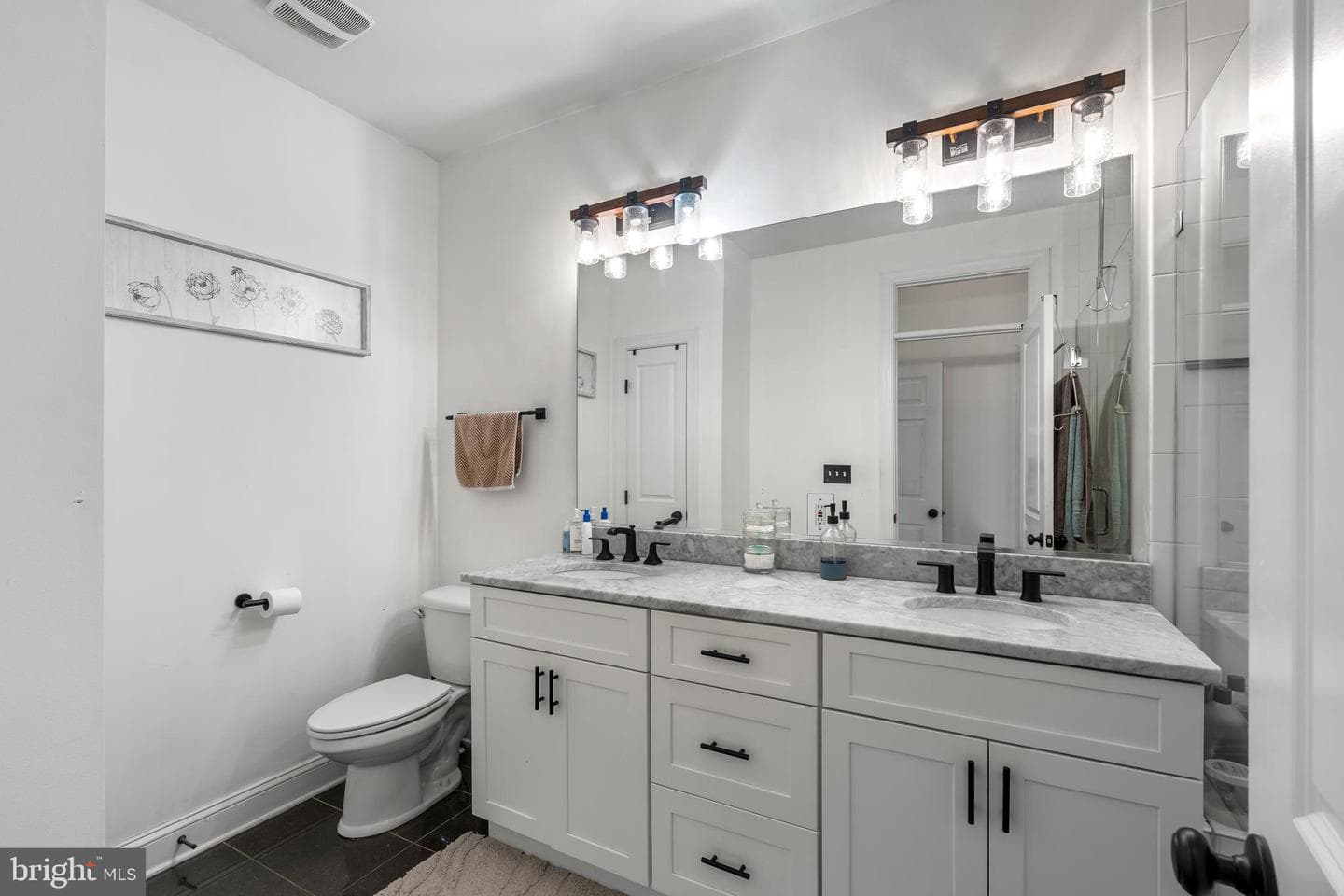 3032 Hudson Street photo 21