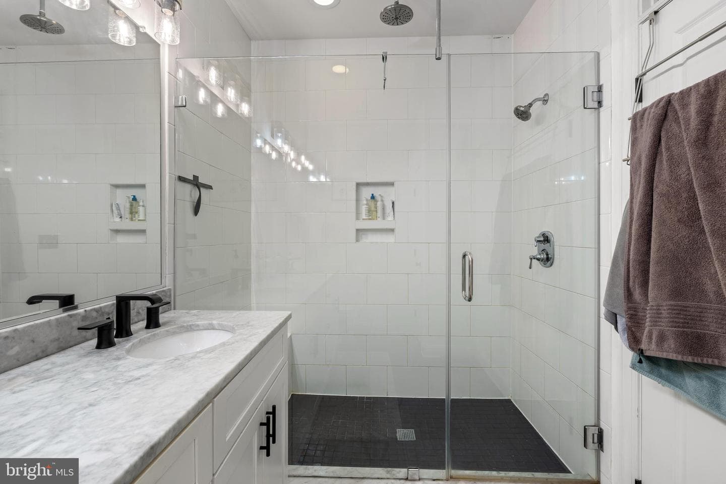 3032 Hudson Street photo 22