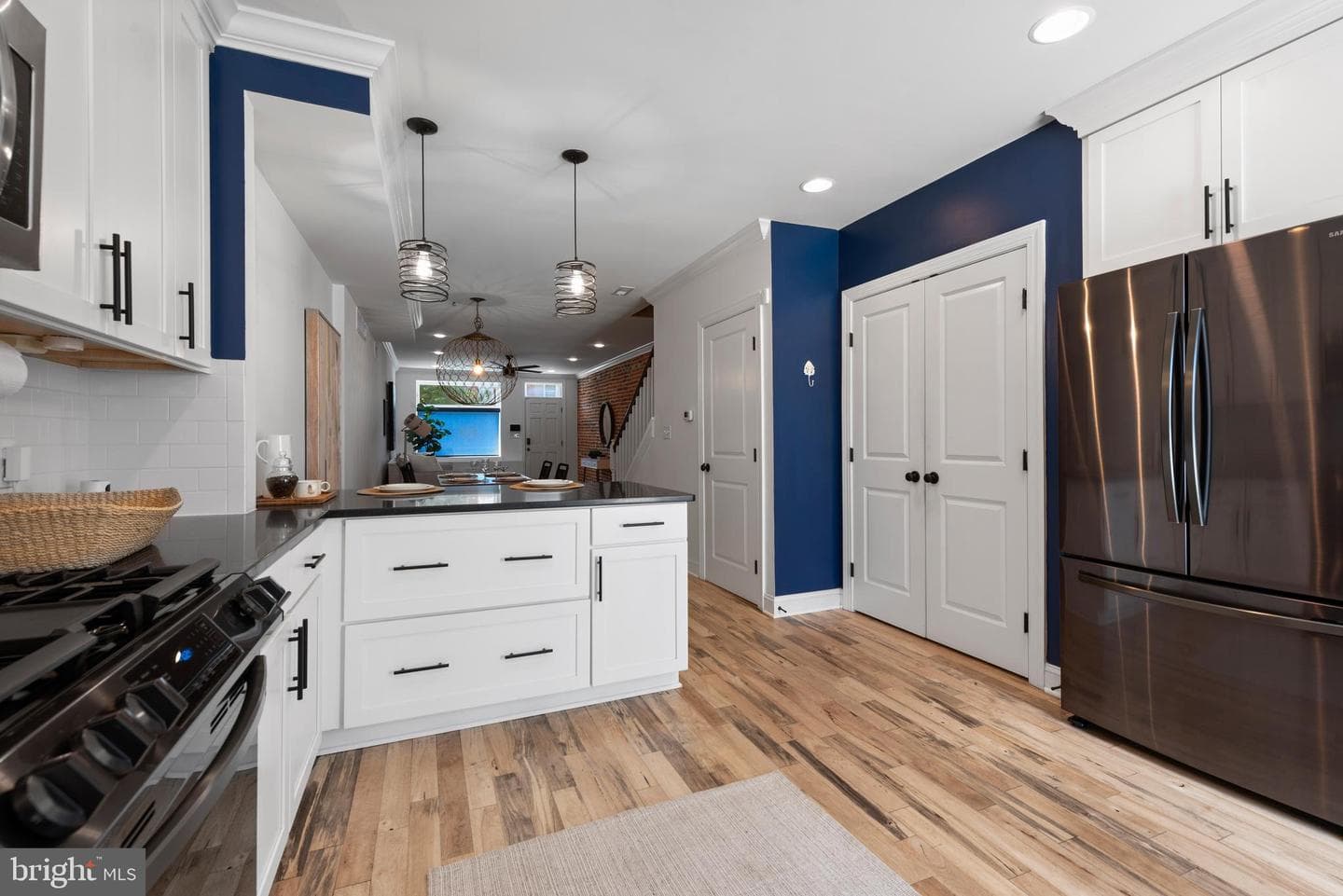 3032 Hudson Street photo 9