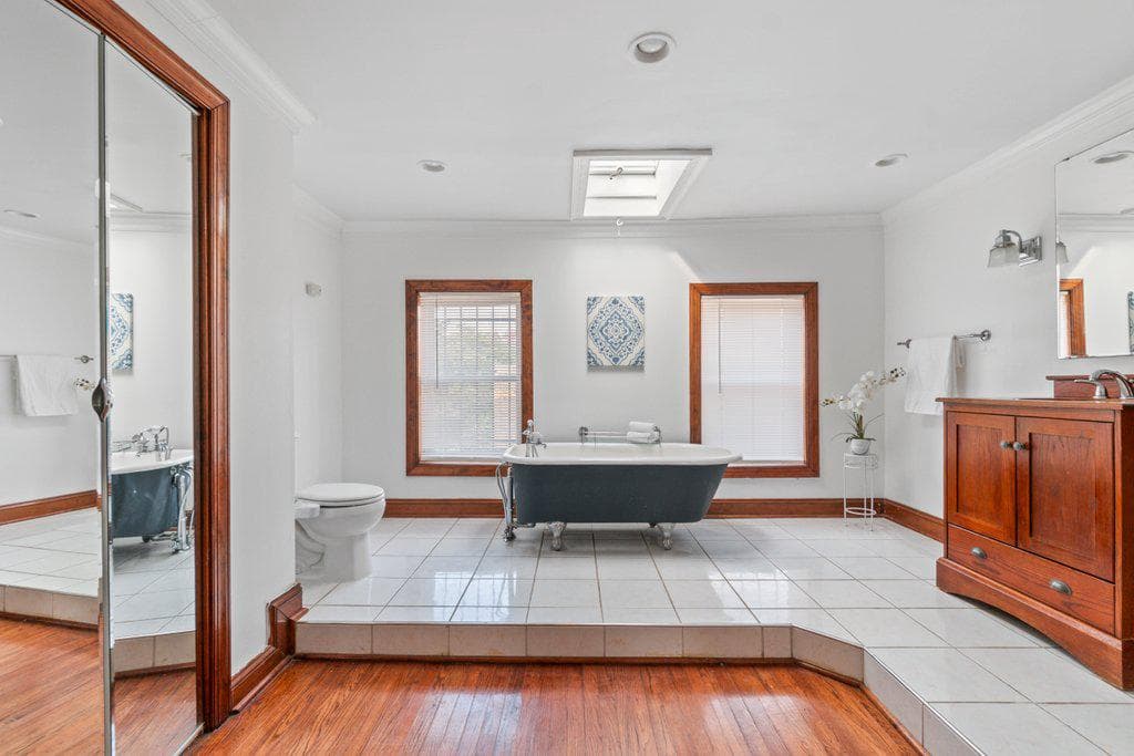 2223 Madison Avenue photo 37