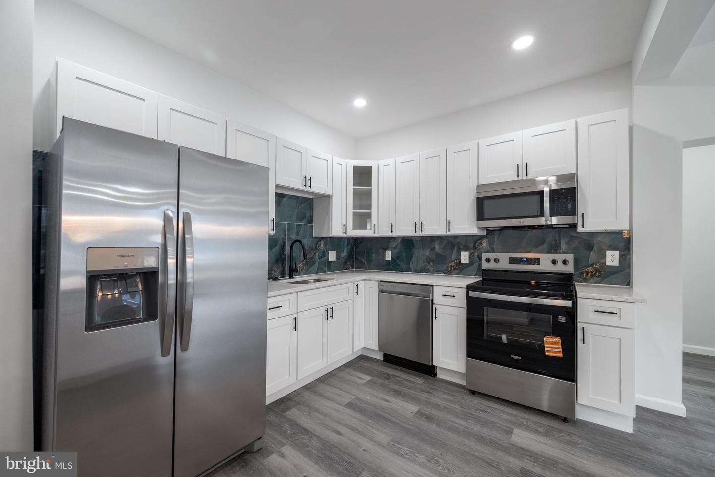 2407 Chelsea Terrace photo 17
