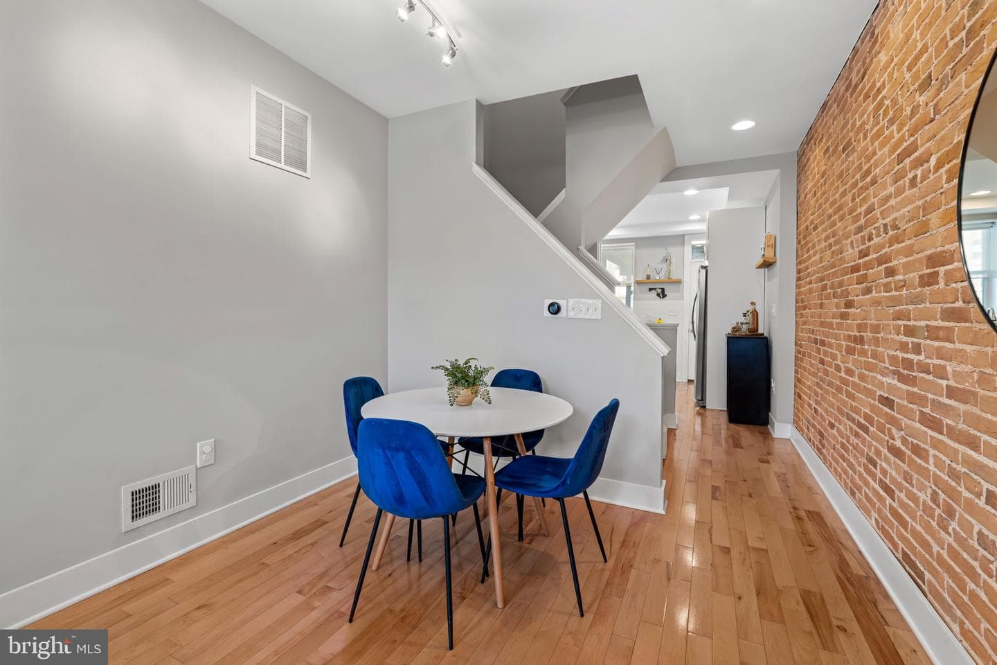 1461 Towson Street photo 8