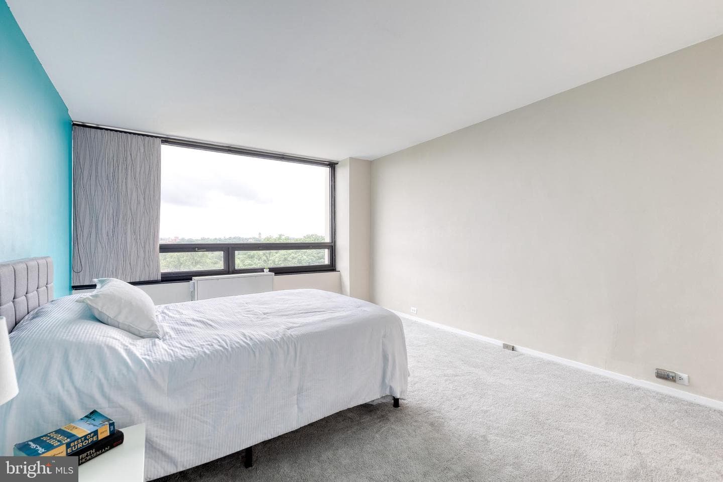 4000 N Charles St # 903 photo 21