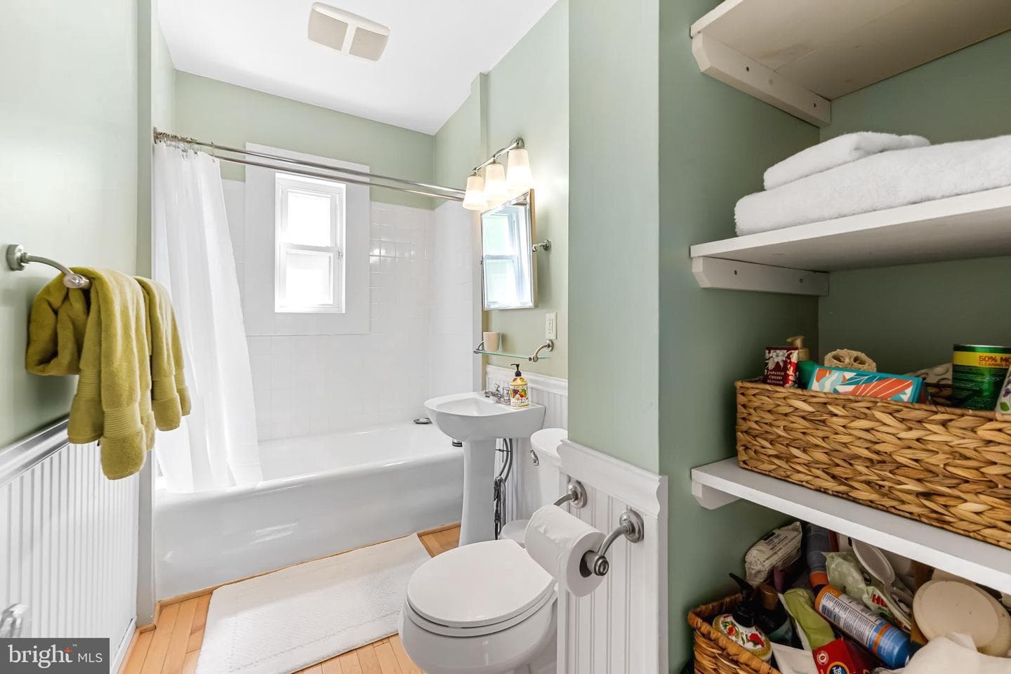 2308 Sulgrave Avenue photo 23