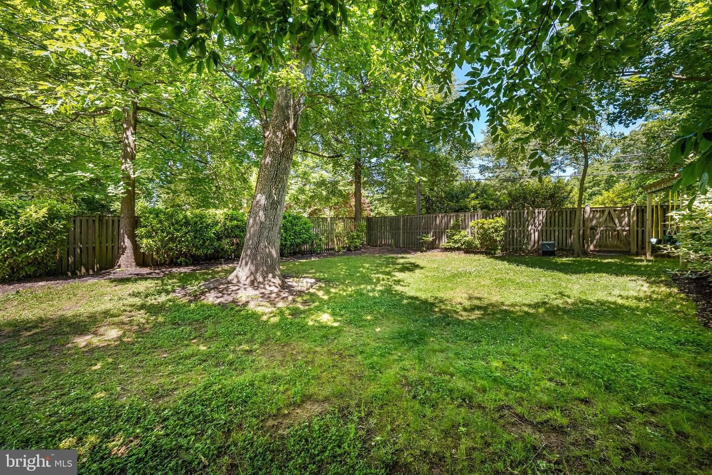 2308 Sulgrave Avenue photo 41