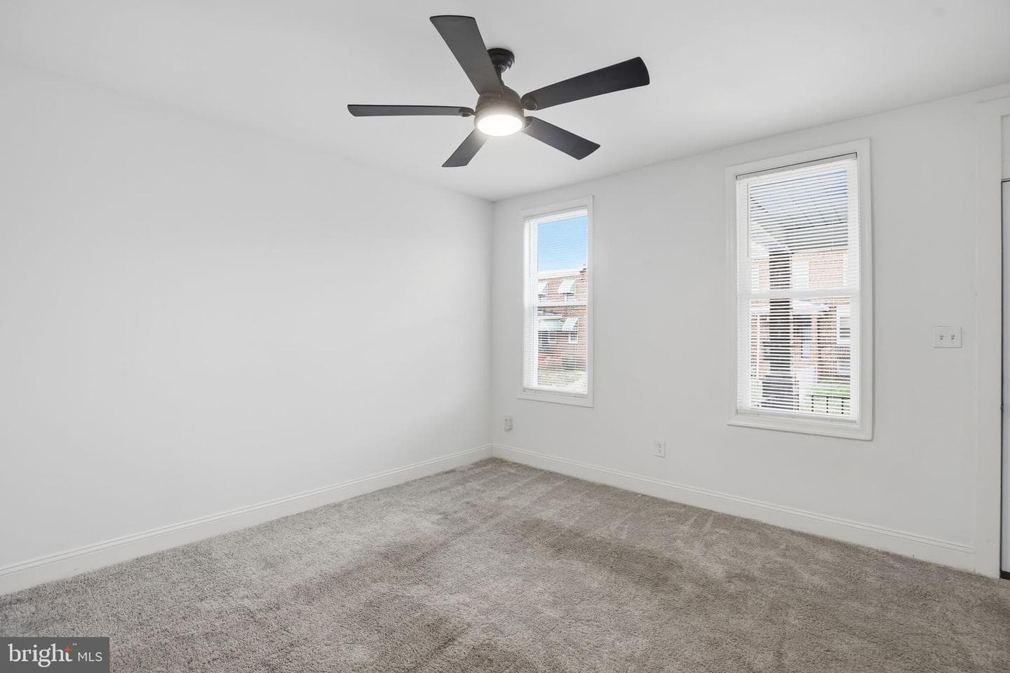 3330 Ravenwood Avenue photo 22