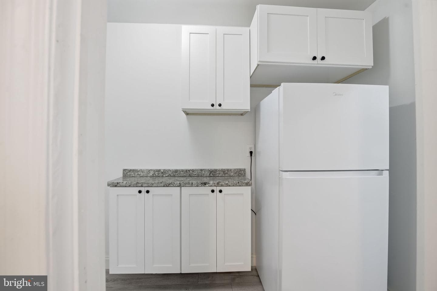 3330 Ravenwood Avenue photo 9