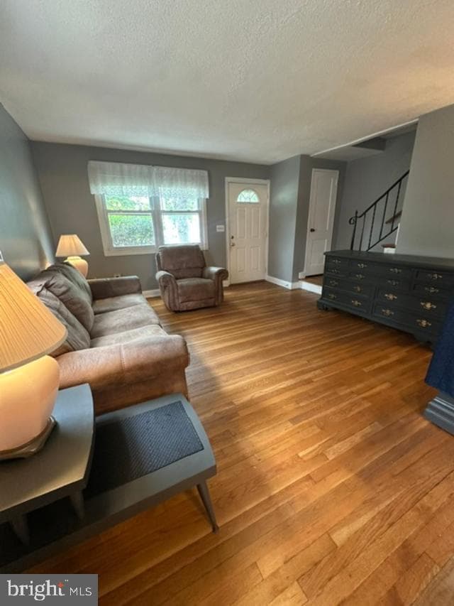 1619 Inverness Avenue photo 7