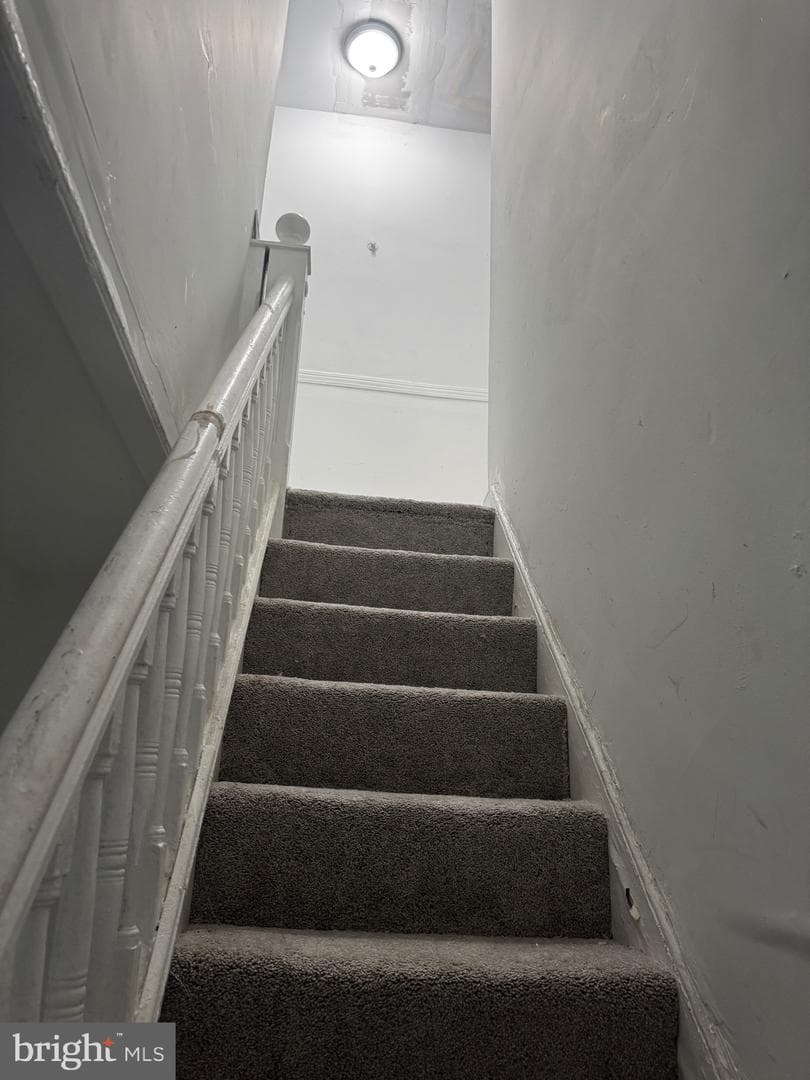 2512 Woodbrook Avenue photo 9