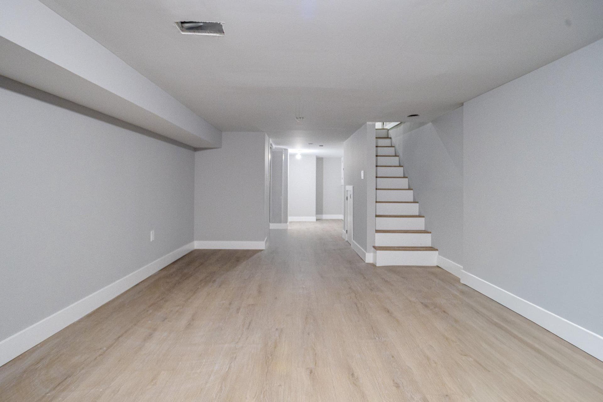 222 S Monastery Avenue photo 38