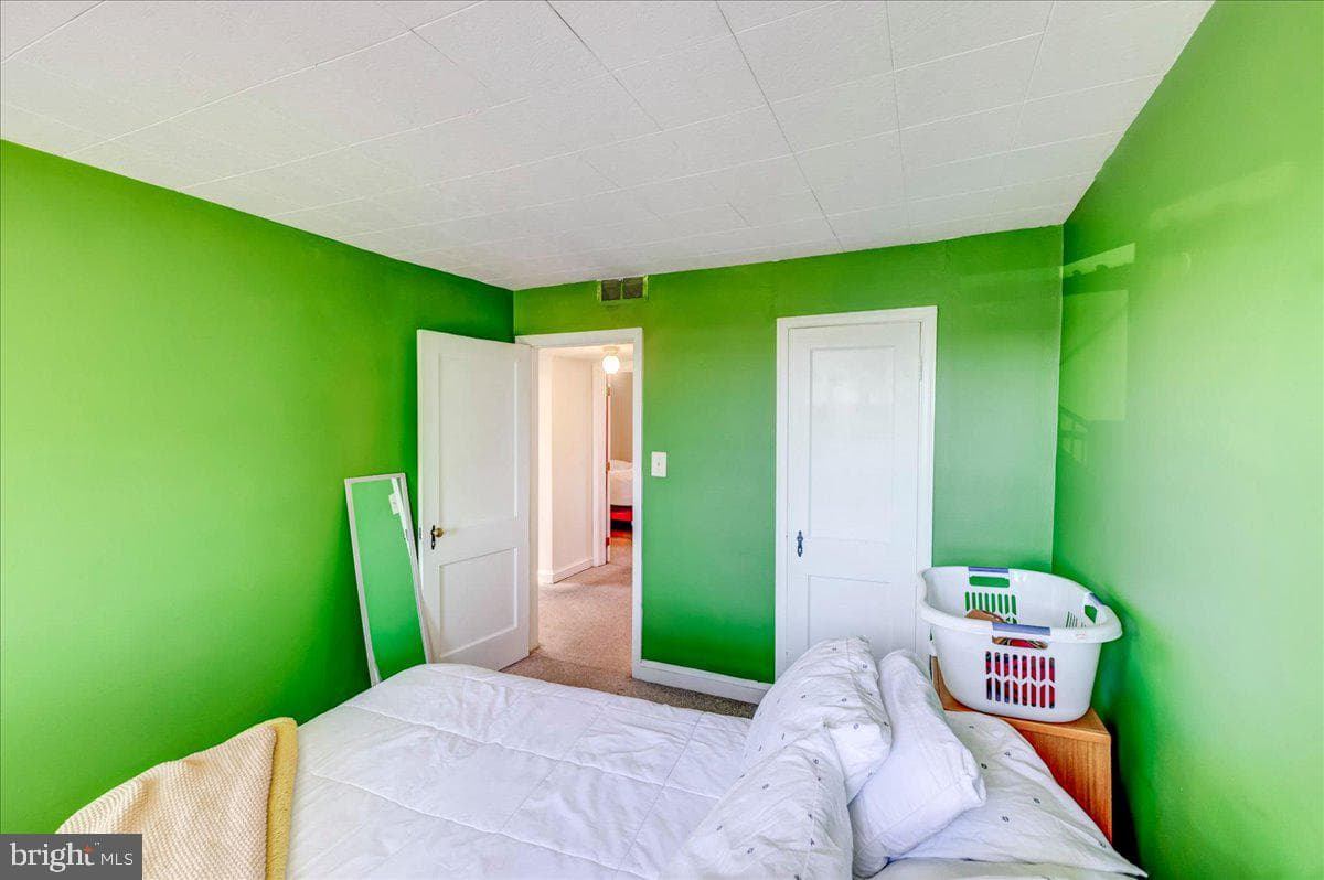 1071 Wilmington Avenue photo 16