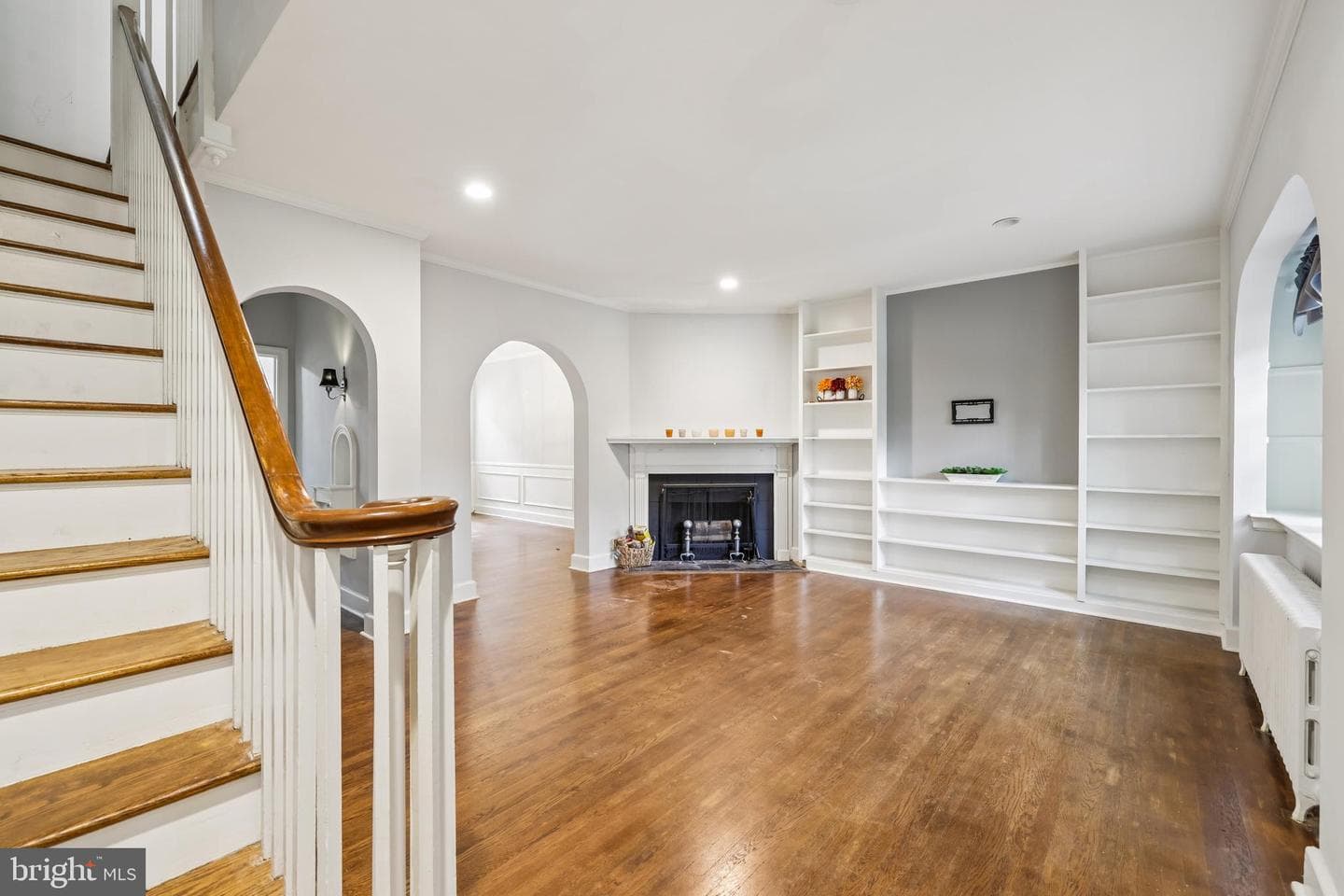 714 E Lake Avenue photo 4