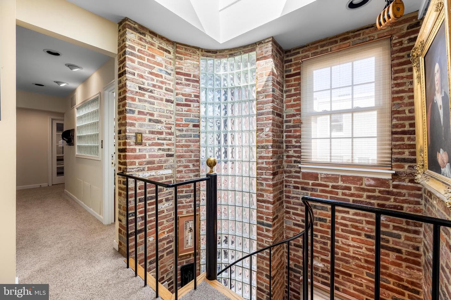 1807 Lancaster Street photo 28