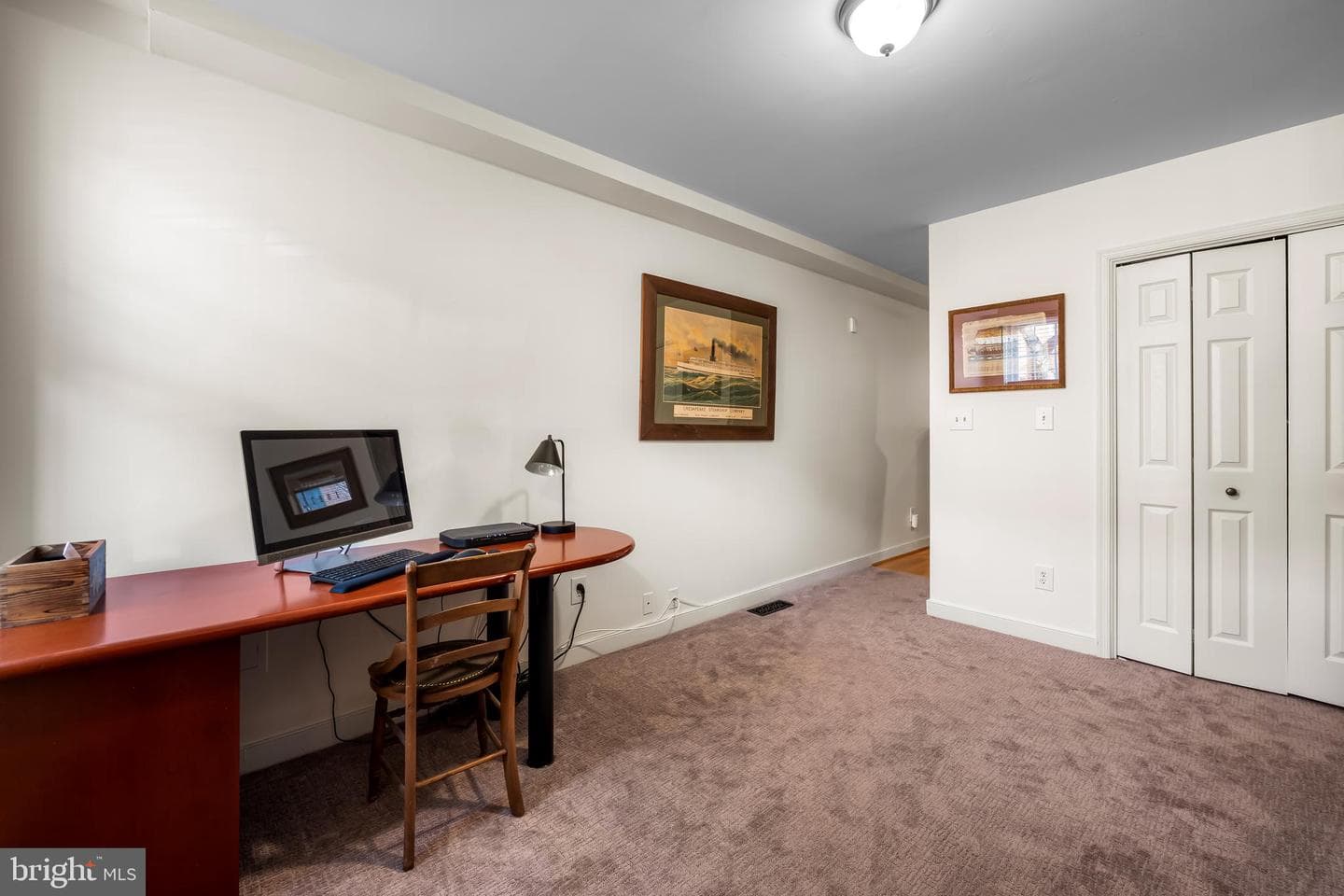 1807 Lancaster Street photo 40