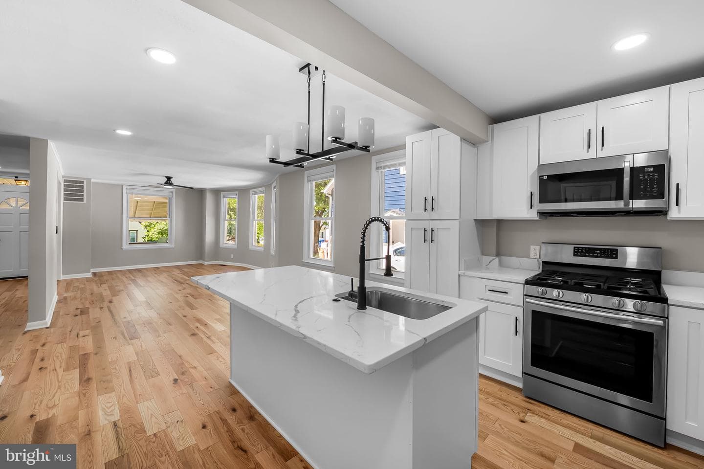 3210 Chesley Avenue photo 17