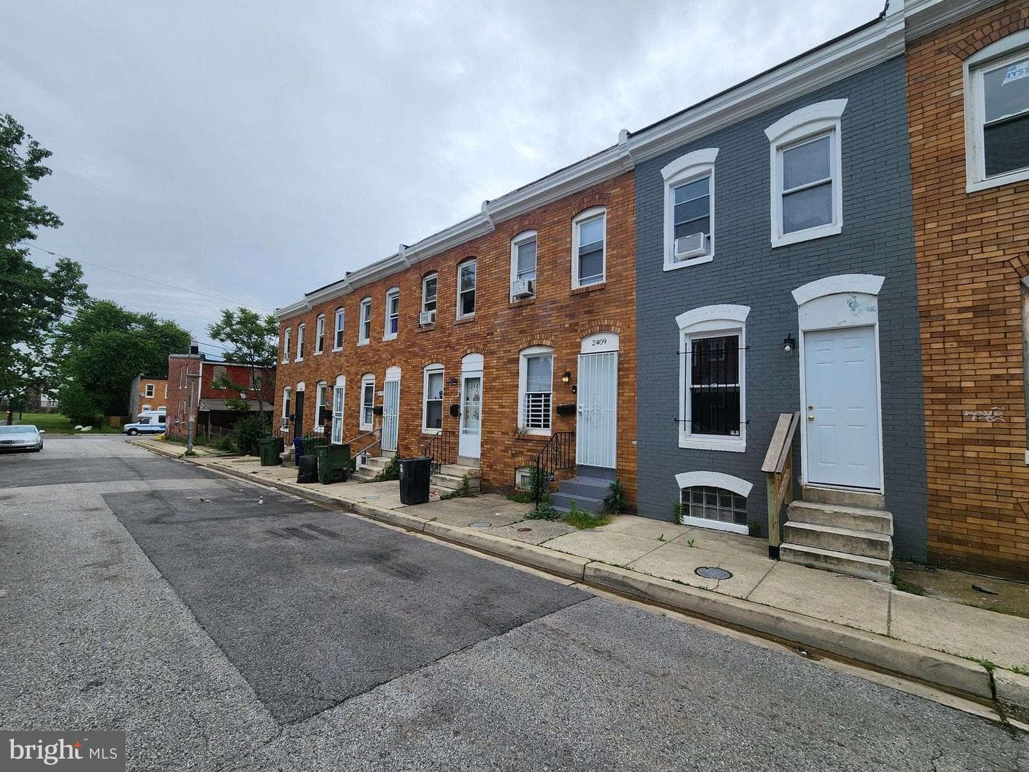 2409 Christian Street photo 2
