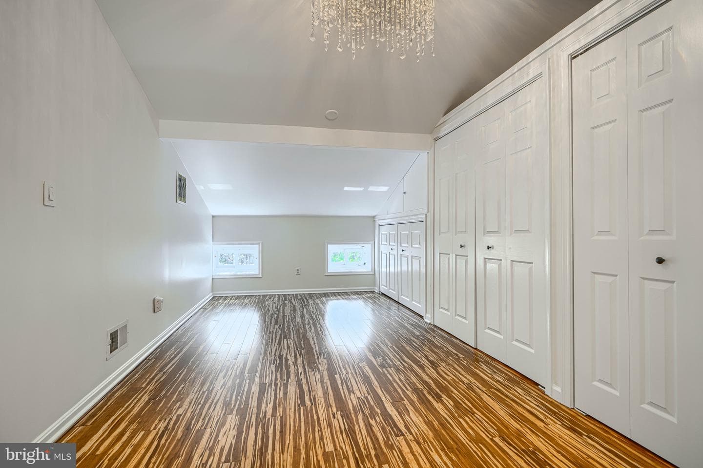 209 Scott Street photo 19