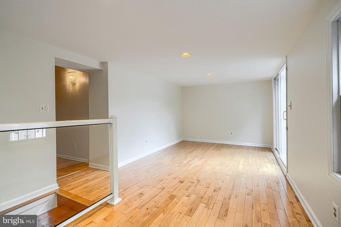 209 Scott Street photo 25