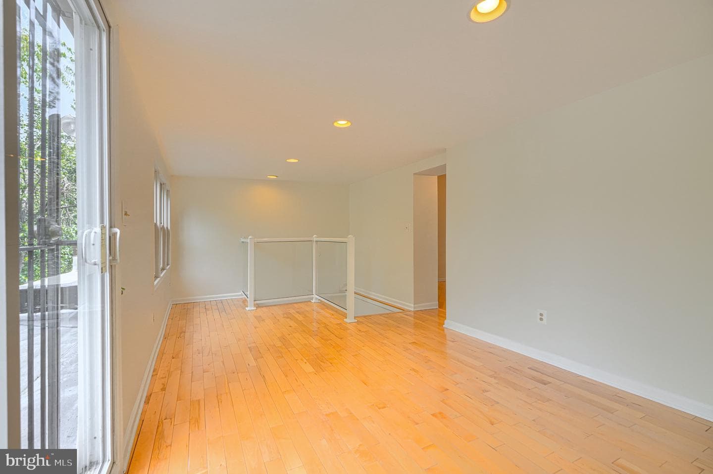 209 Scott Street photo 26