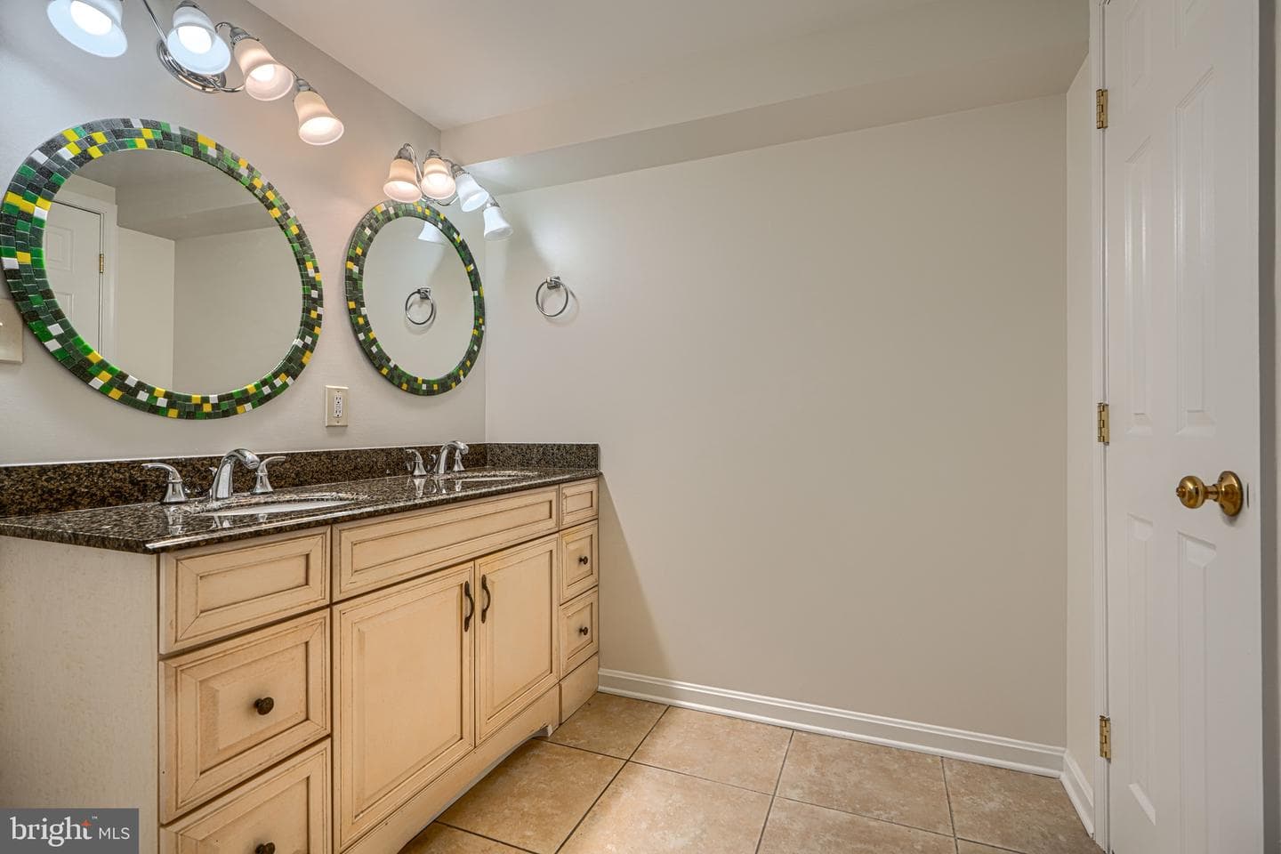 209 Scott Street photo 29