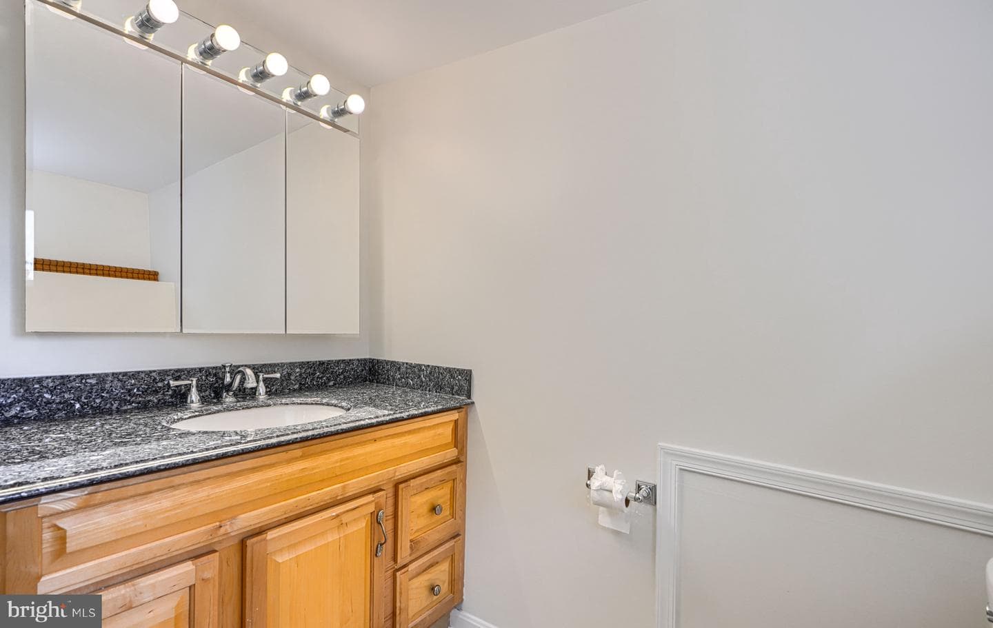 209 Scott Street photo 33
