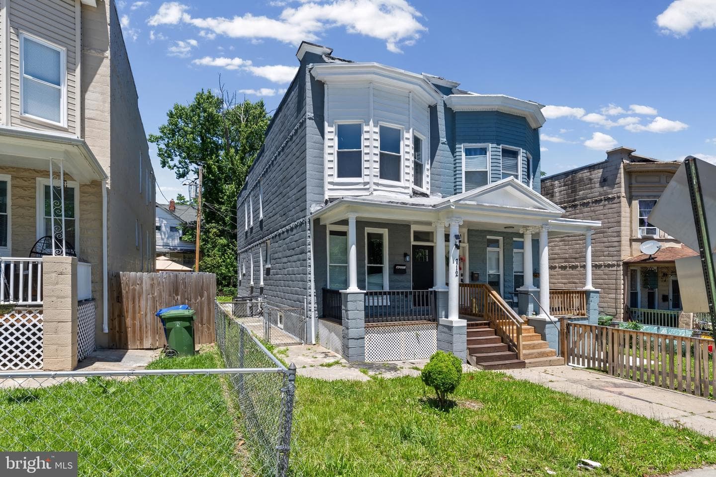 712 E 41st Street photo 32