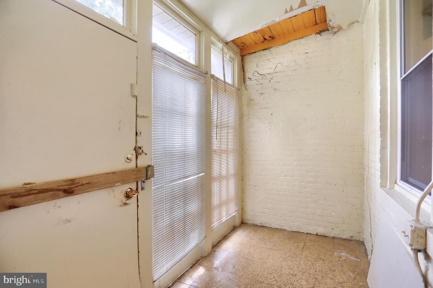 2417 N Pulaski Street photo 29