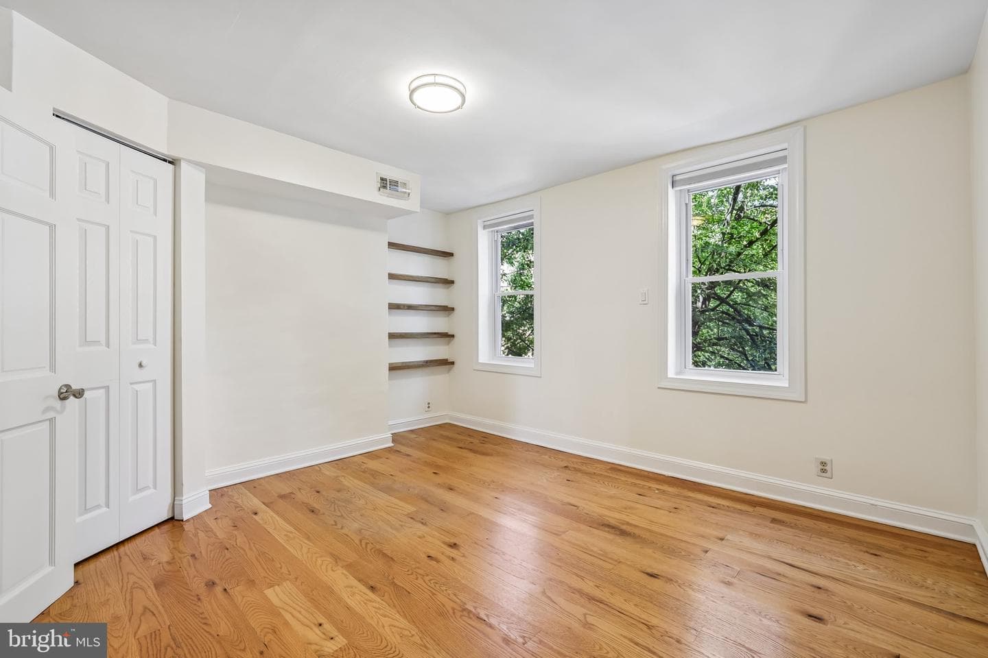 1232 Riverside Avenue photo 29