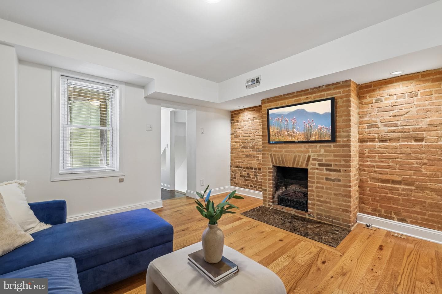 1232 Riverside Avenue photo 9