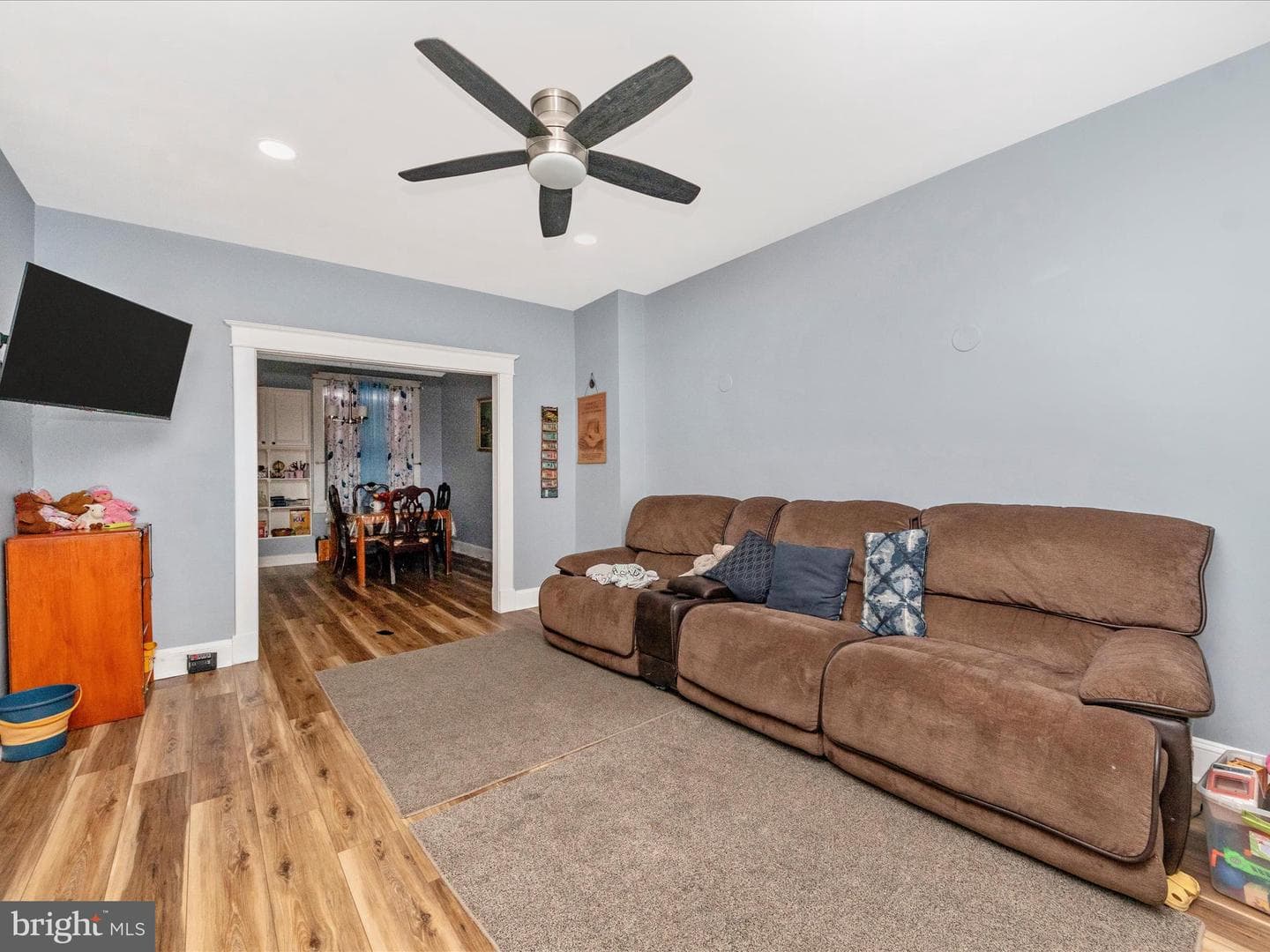 3113 Cliftmont Avenue photo 9