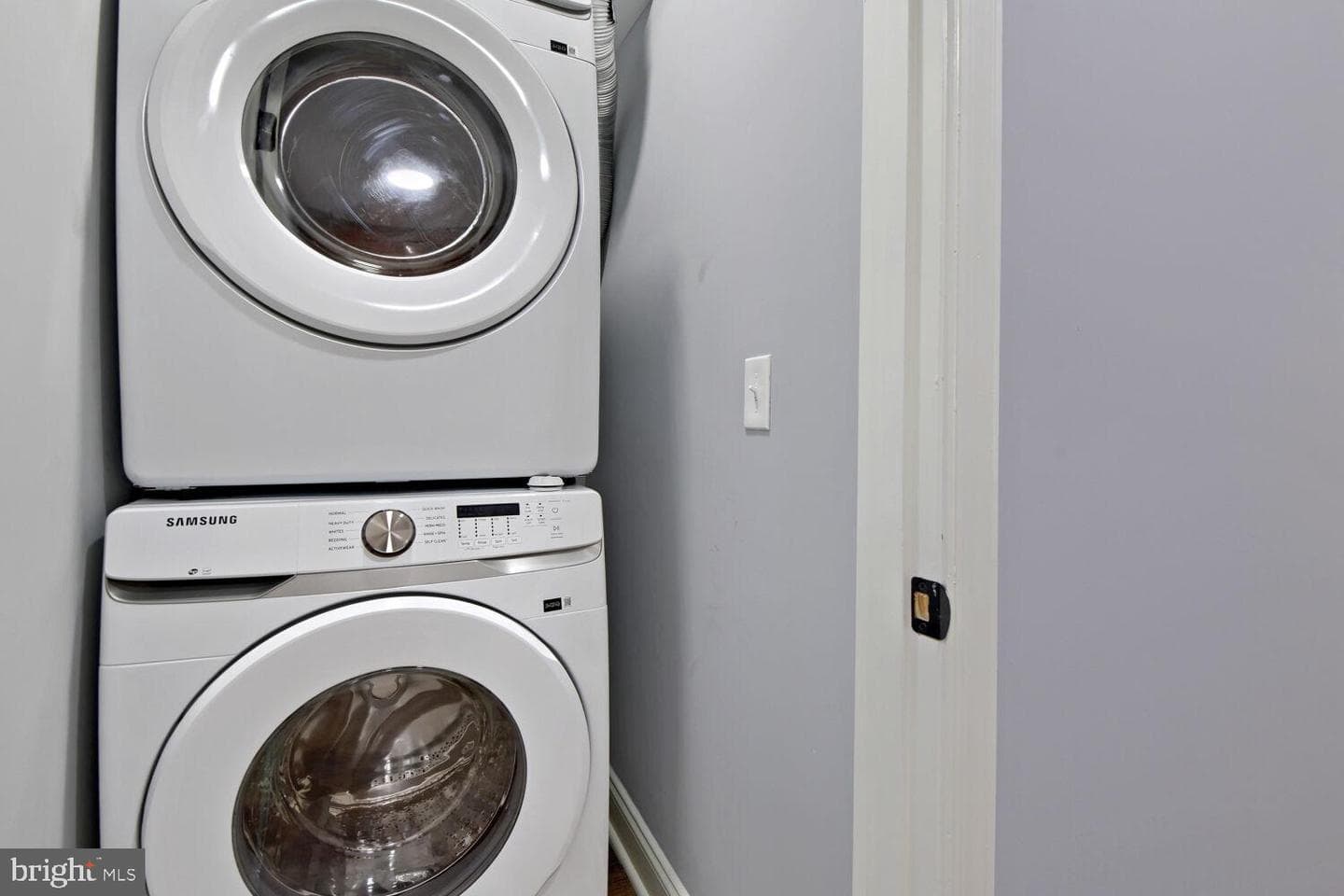 1245 W Lombard Street photo 29