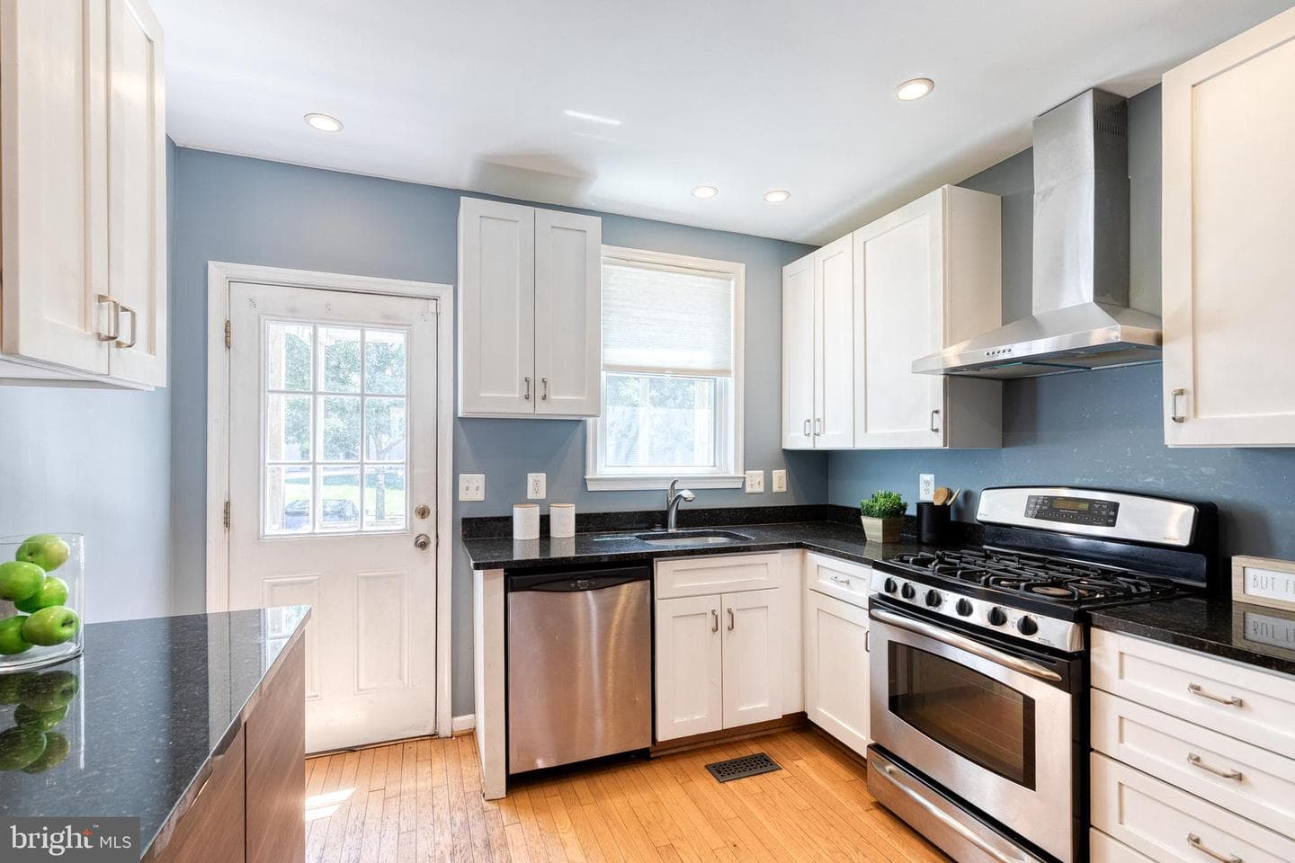 1309 Andre Street photo 17