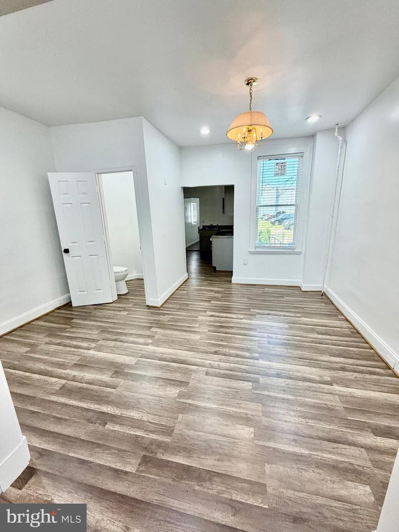 761 Bartlett Avenue photo 4