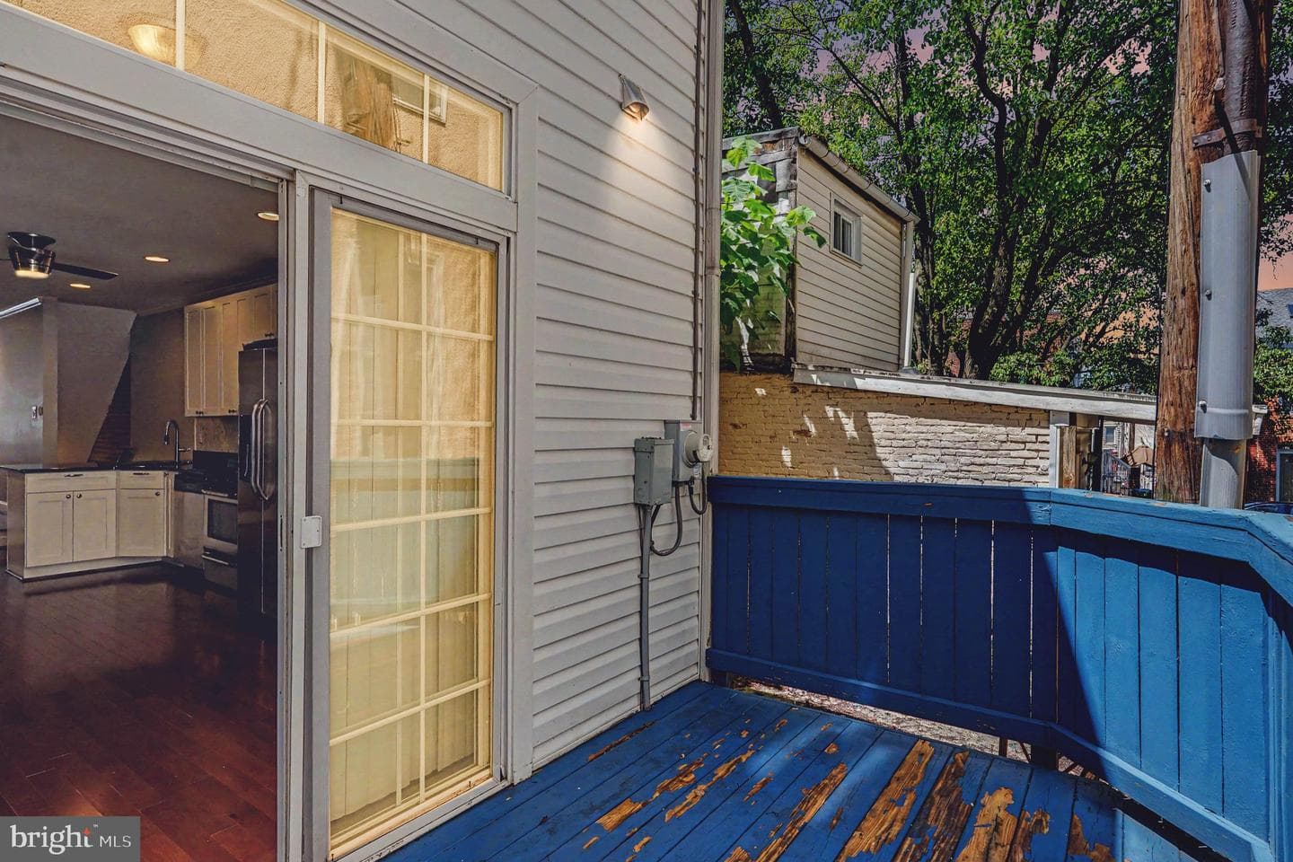 120 E Randall Street photo 28