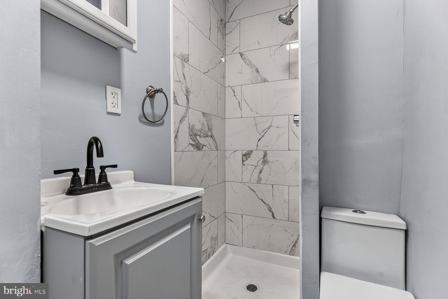 1910 W Fayette Street photo 9