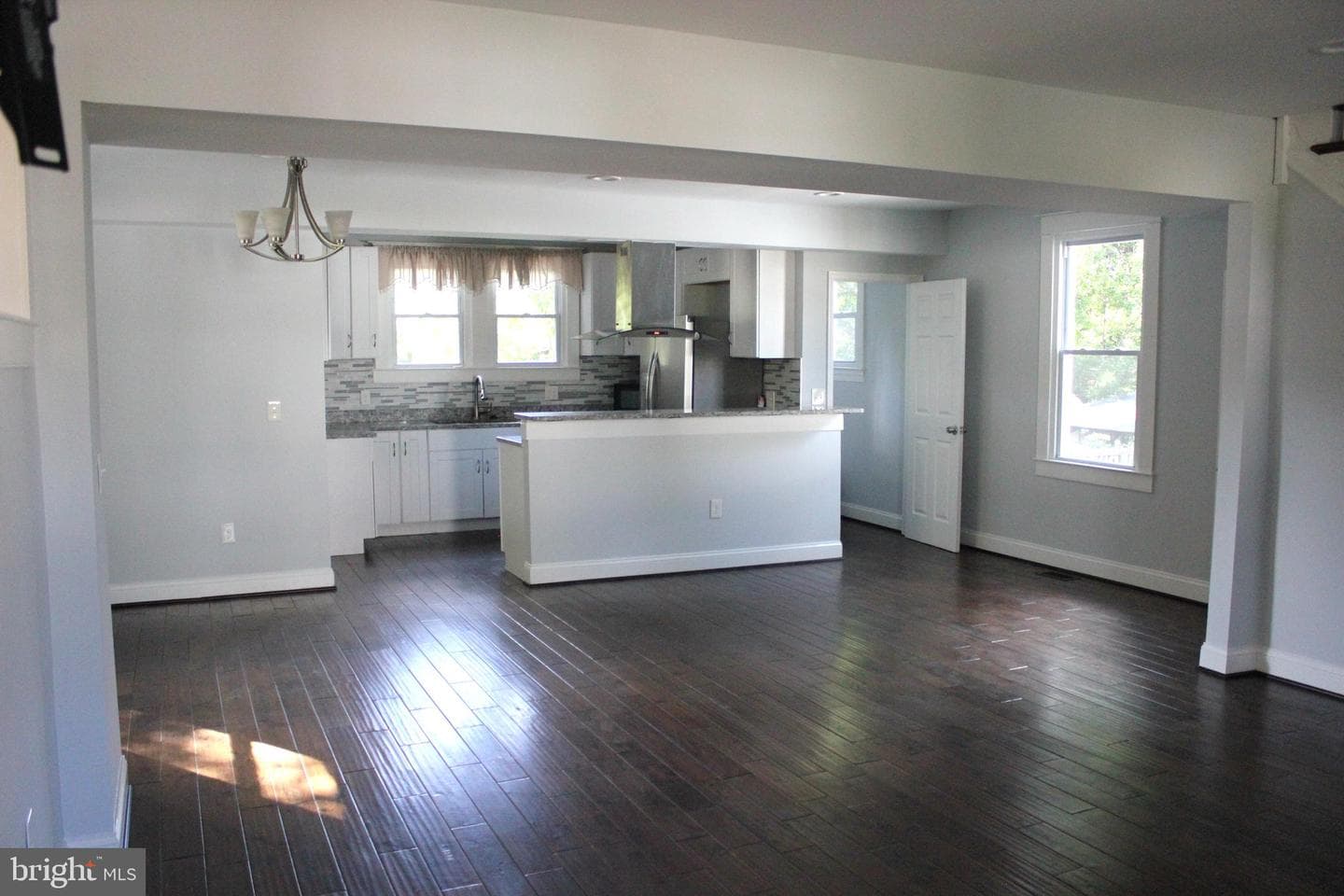 5316 Elsrode Avenue photo 7