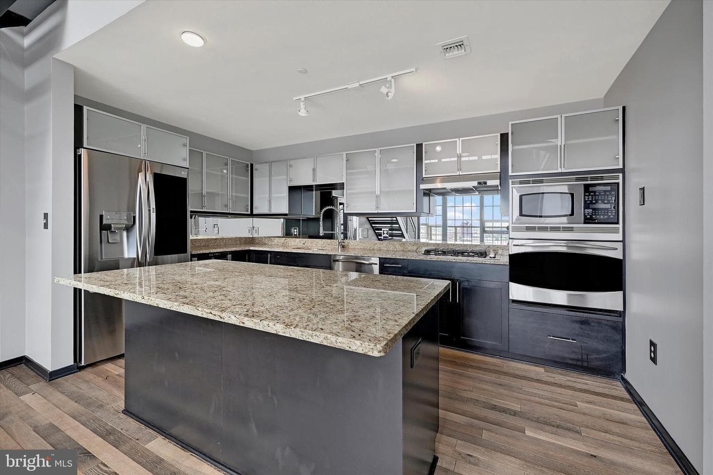 1200 Steuart Street #1913 photo 20