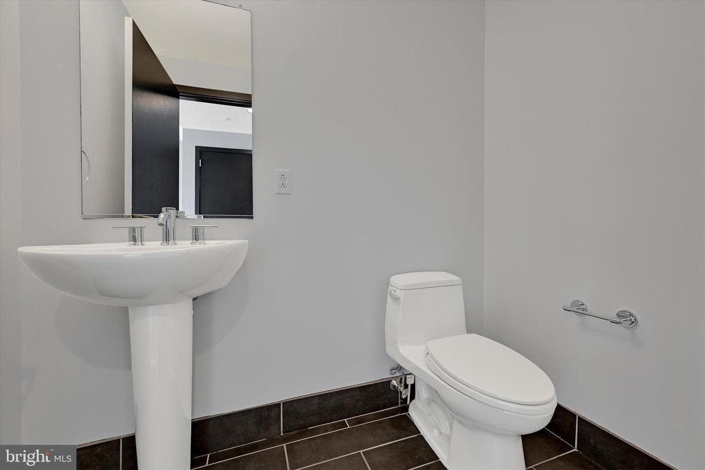 1200 Steuart Street #1913 photo 28