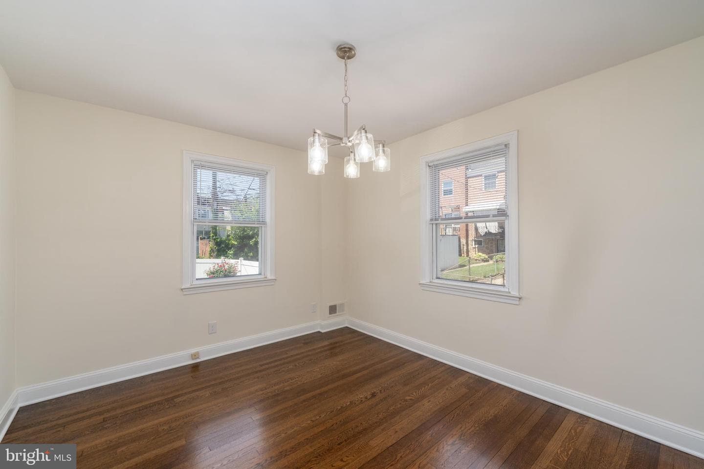 3255 Yosemite Avenue photo 11