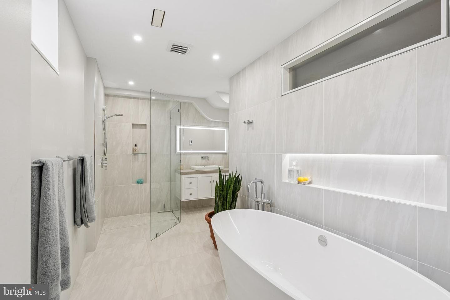 124 W Montgomery Street photo 52