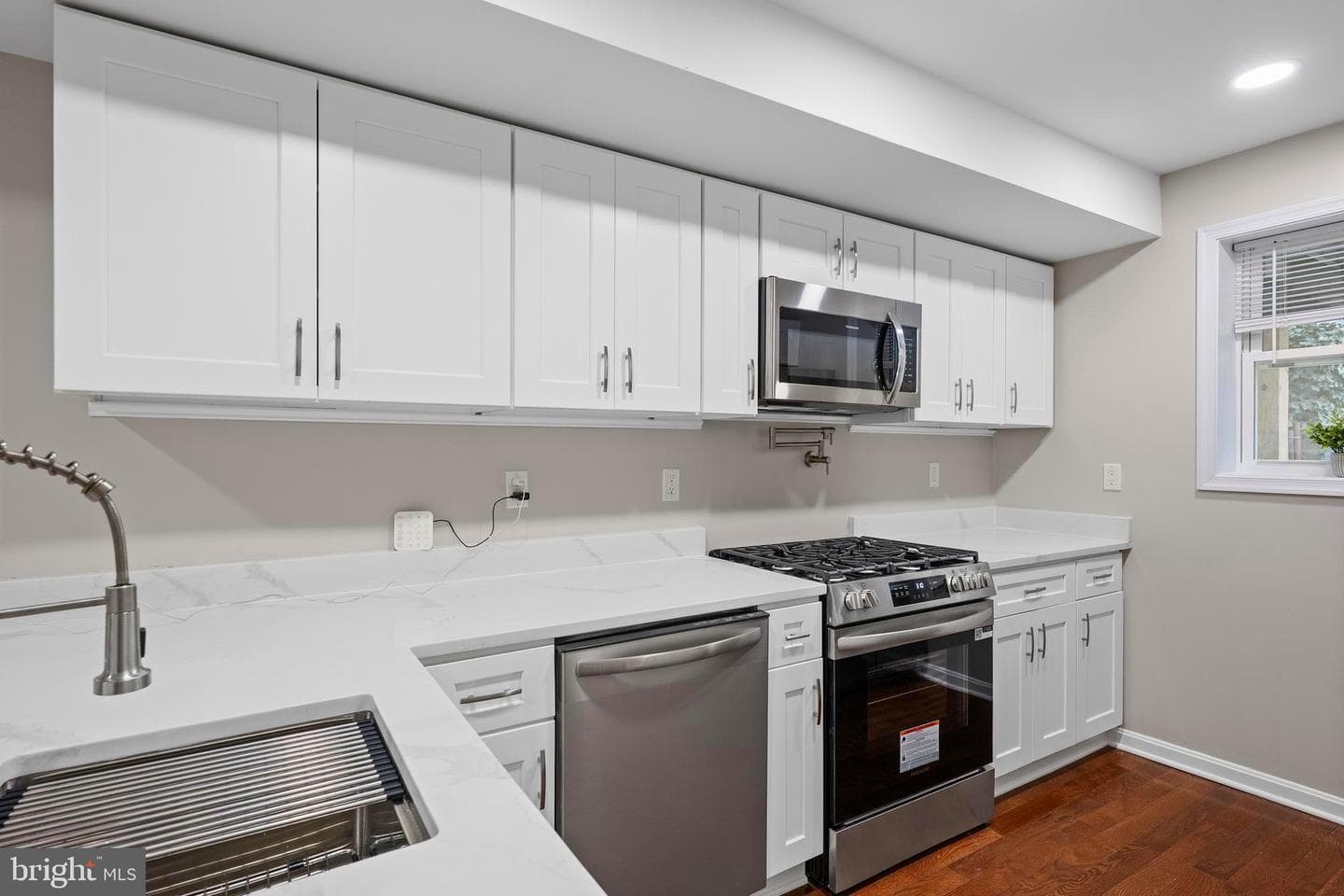 1358 Towson Street photo 18