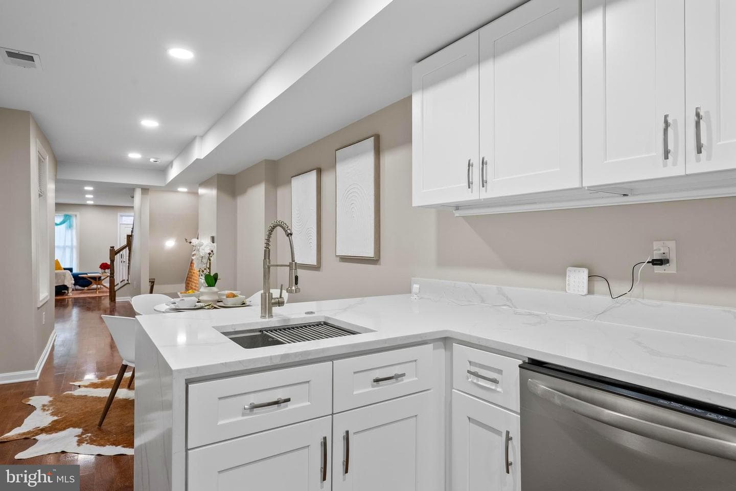 1358 Towson Street photo 21
