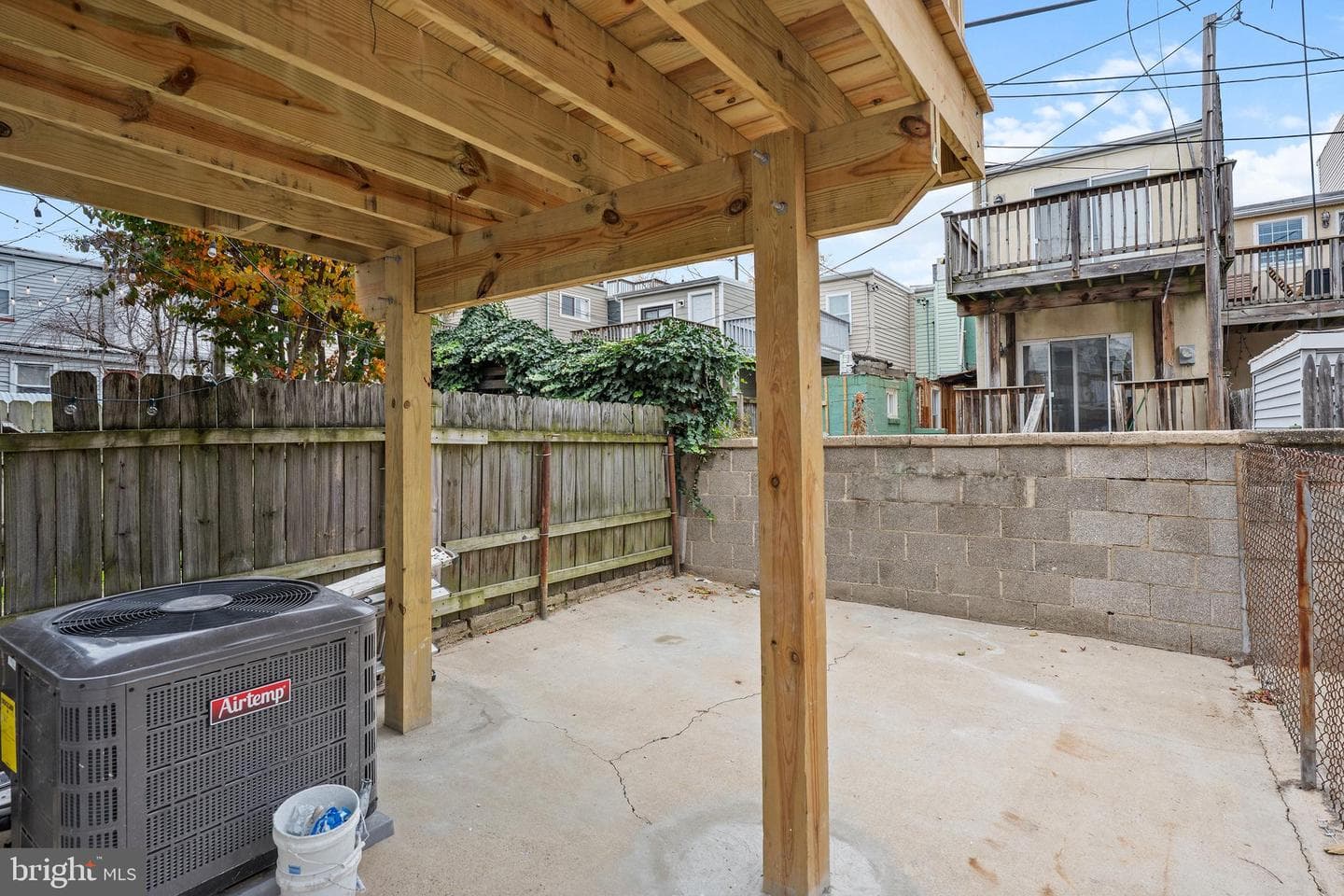 1358 Towson Street photo 54