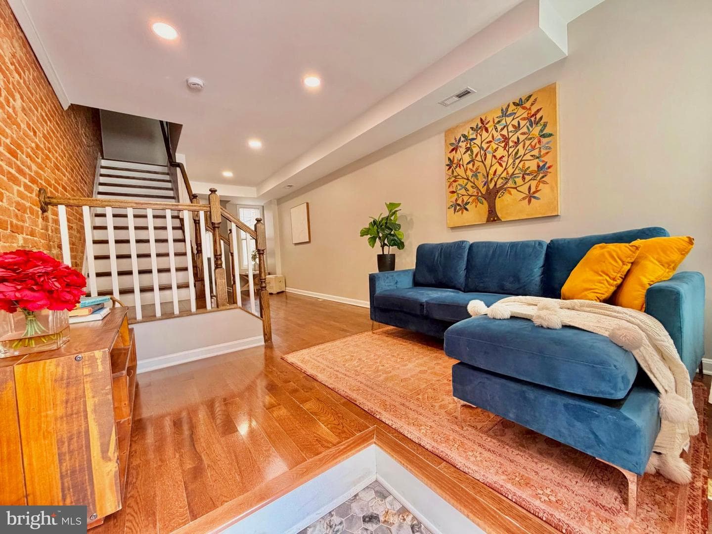 1358 Towson Street photo 7