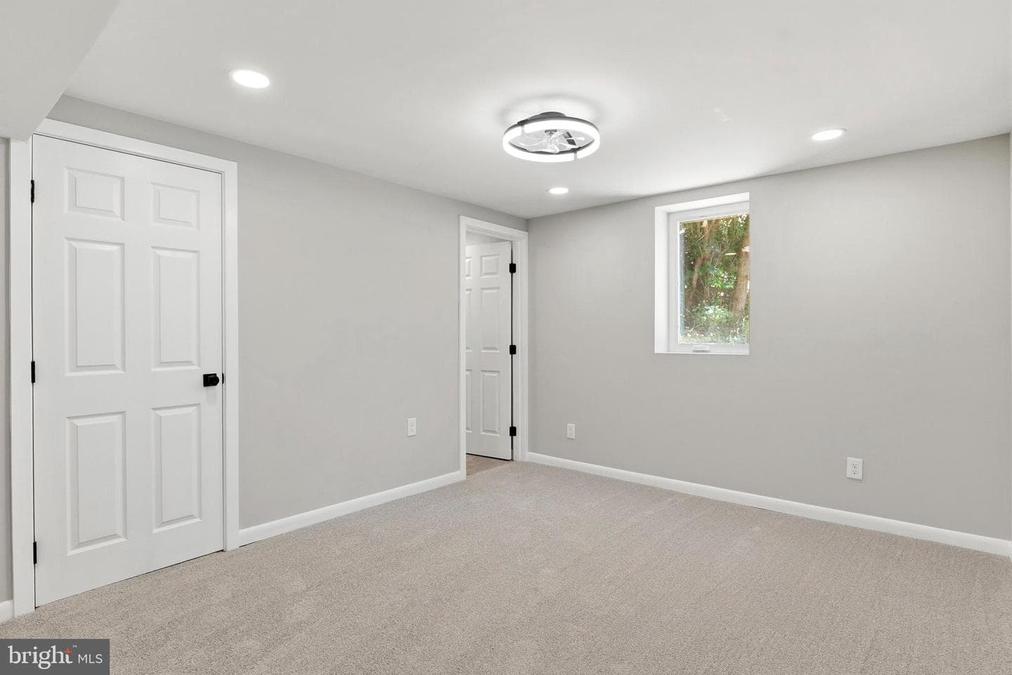 2303 Lyndhurst Avenue photo 17